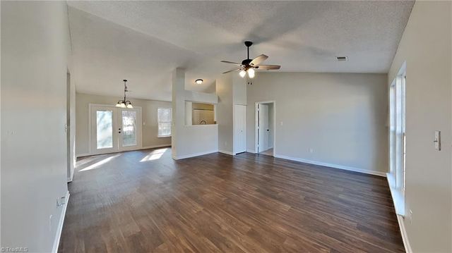 2122 Carlisle Way, High Point, NC 27265