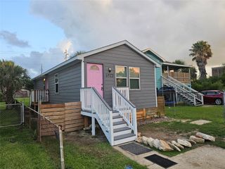 6923 Avenue P, Galveston, TX 77551