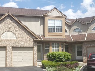 157 Louise Court 157, Wood Dale, IL 60191