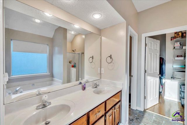 207 Wedgewood Drive, Bonaire, GA 31005