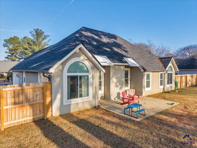 207 Wedgewood Drive, Bonaire, GA 31005