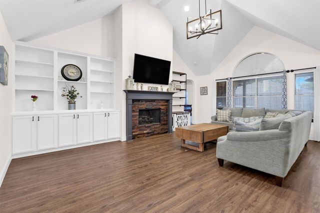 1006 Park Green Drive, Deer Park, TX 77536