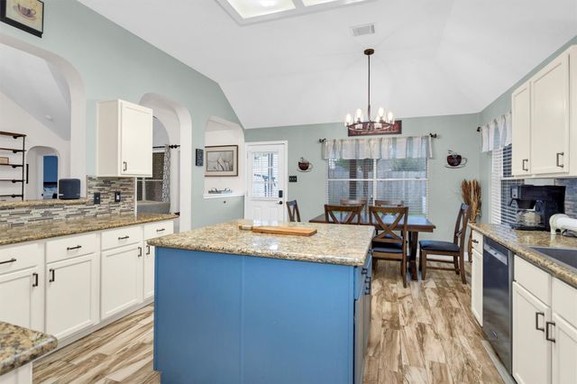 1006 Park Green Drive, Deer Park, TX 77536