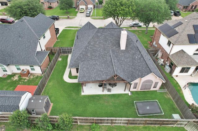 1006 Park Green Drive, Deer Park, TX 77536