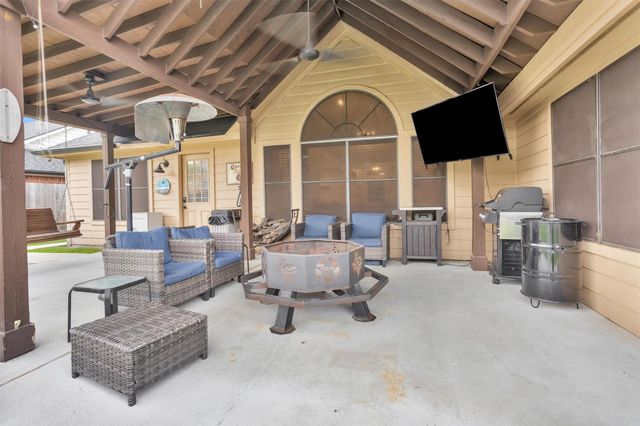 1006 Park Green Drive, Deer Park, TX 77536