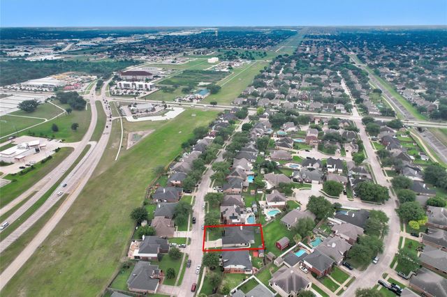 1006 Park Green Drive, Deer Park, TX 77536