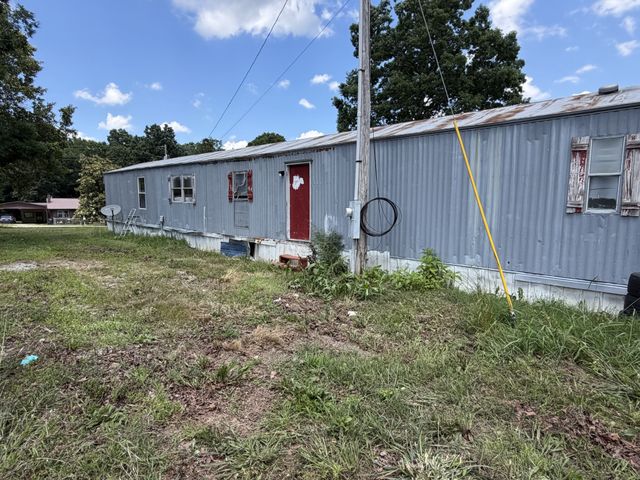 308 Mount View Dr, Hohenwald, TN 38462