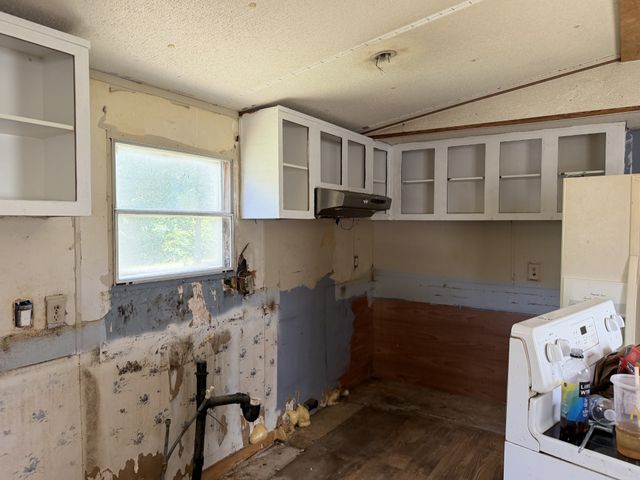 308 Mount View Dr, Hohenwald, TN 38462