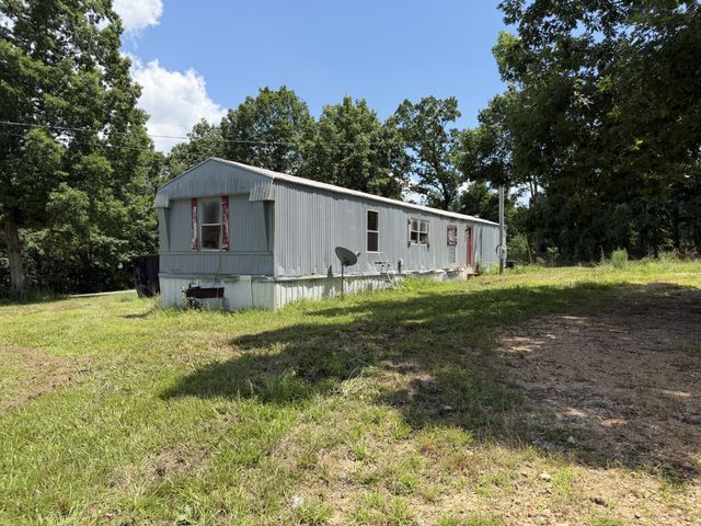 308 Mount View Dr, Hohenwald, TN 38462