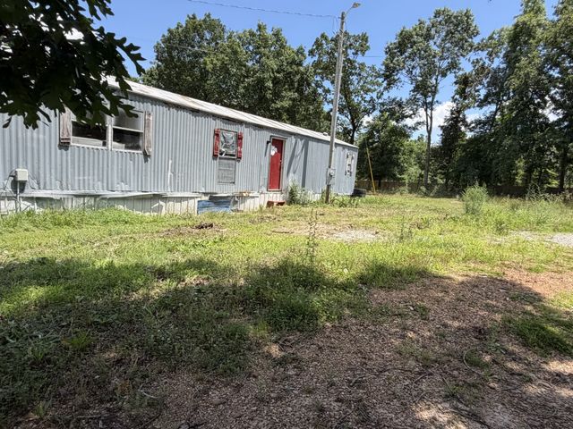 308 Mount View Dr, Hohenwald, TN 38462