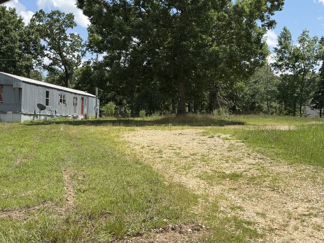 308 Mount View Dr, Hohenwald, TN 38462