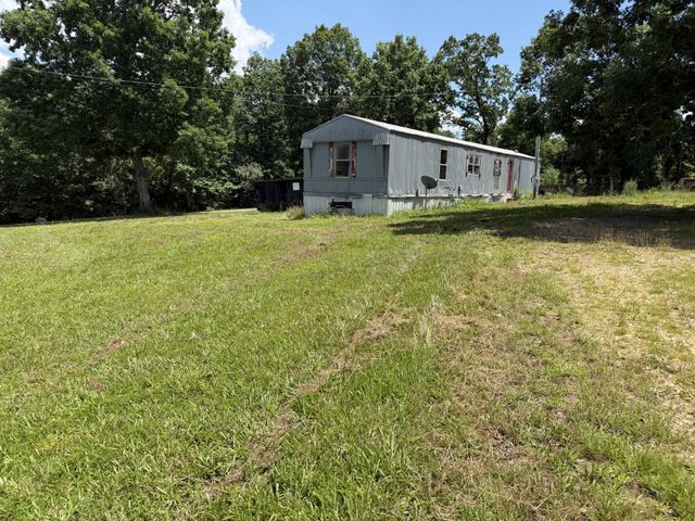 308 Mount View Dr, Hohenwald, TN 38462