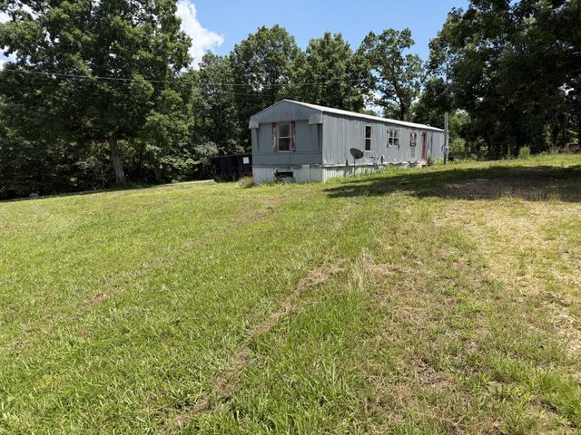 308 Mount View Dr, Hohenwald, TN 38462