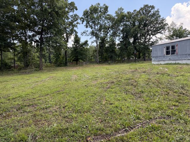 308 Mount View Dr, Hohenwald, TN 38462