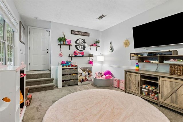 1889 Gray Gables Way NE, Buford, GA 30519