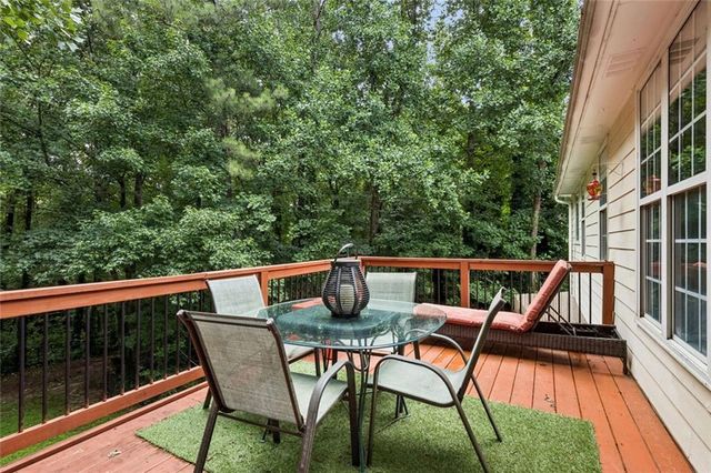 1889 Gray Gables Way NE, Buford, GA 30519