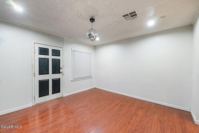 117 W Pillsbury Street, Lancaster, CA 93534