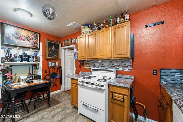 117 W Pillsbury Street, Lancaster, CA 93534