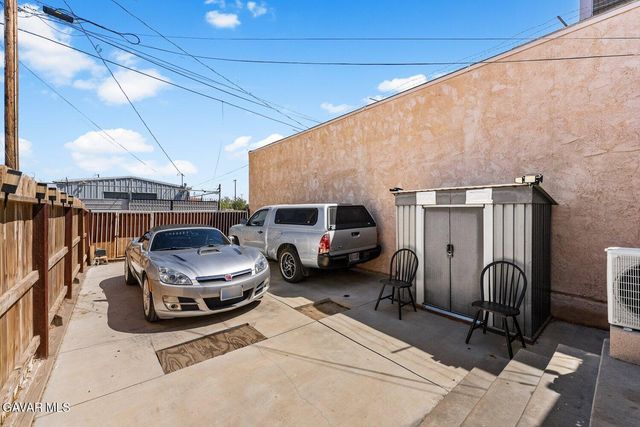 117 W Pillsbury Street, Lancaster, CA 93534