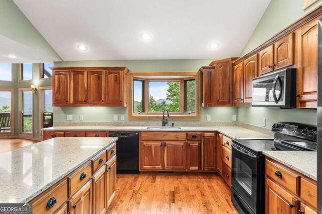 101 Cletus Way, Hiawassee, GA 30546