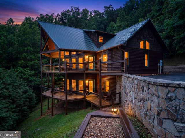 101 Cletus Way, Hiawassee, GA 30546