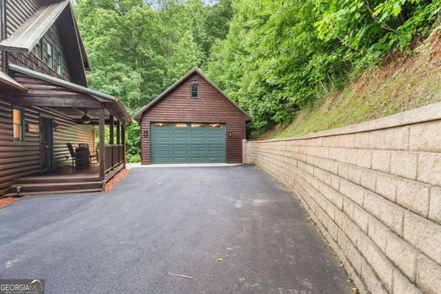 101 Cletus Way, Hiawassee, GA 30546