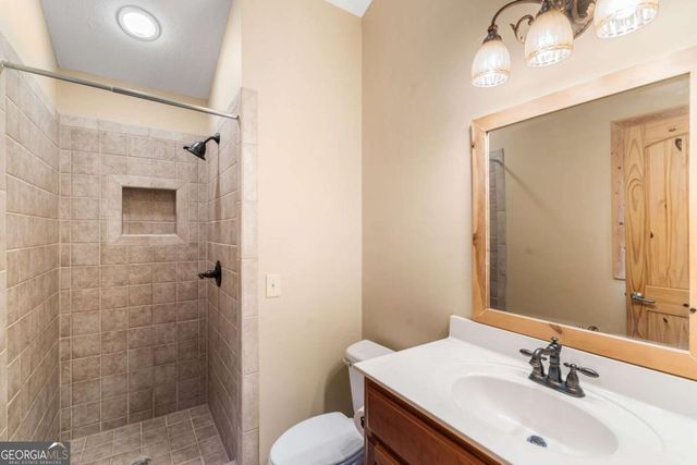 101 Cletus Way, Hiawassee, GA 30546