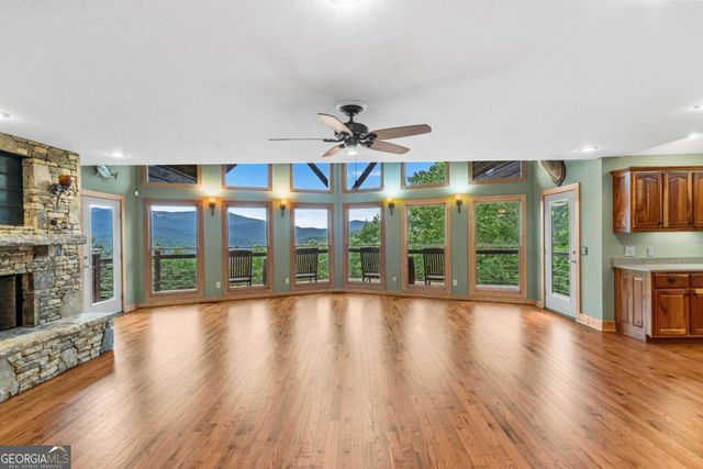 101 Cletus Way, Hiawassee, GA 30546