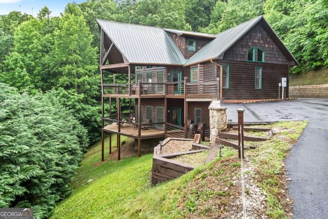 101 Cletus Way, Hiawassee, GA 30546