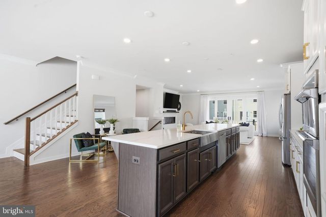 217 SUMMIT POINT BLVD, Bowie, MD 20716