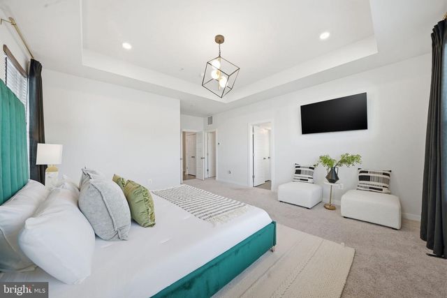 217 SUMMIT POINT BLVD, Bowie, MD 20716