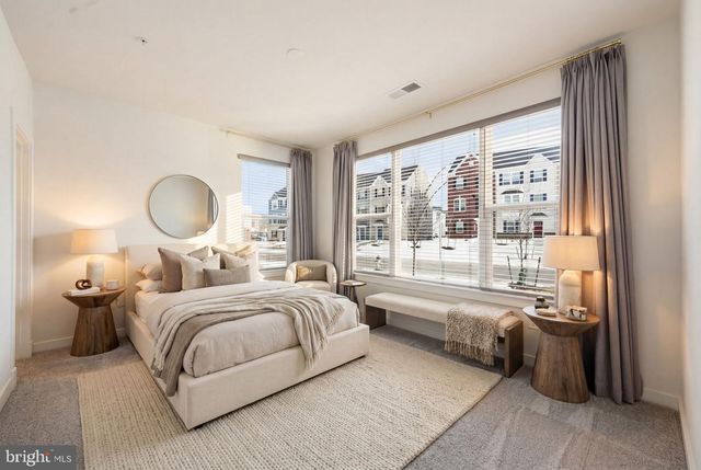 217 SUMMIT POINT BLVD, Bowie, MD 20716