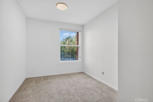 575 Rockefeller, Irvine, CA 92612