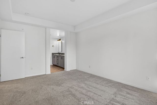 575 Rockefeller, Irvine, CA 92612