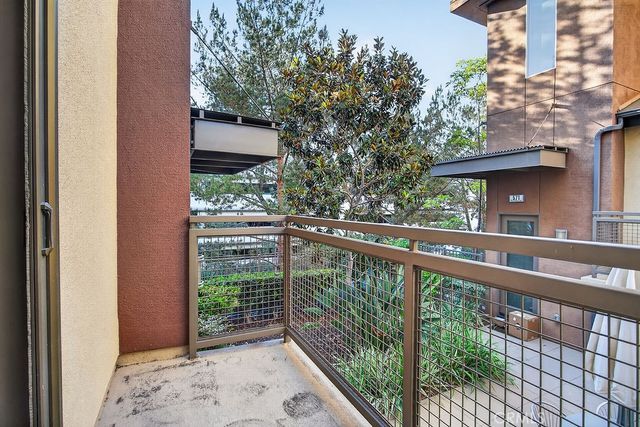 575 Rockefeller, Irvine, CA 92612