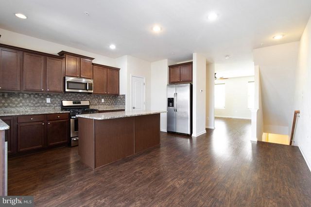 520 KINGLETS ROOST LN, Glen Burnie, MD 21060