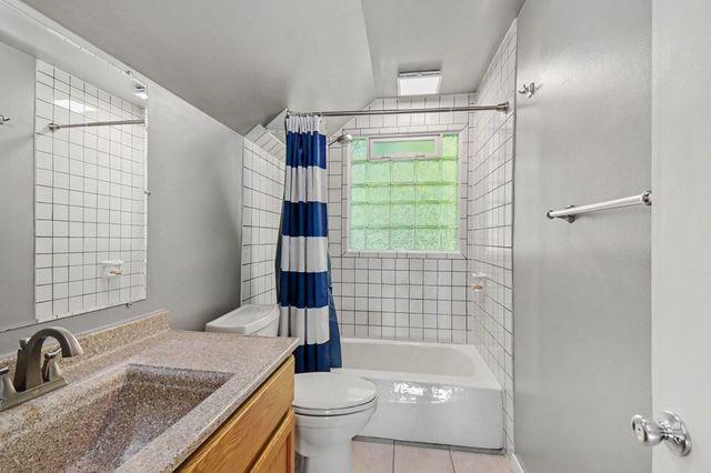 505 Clayton Avenue Nw, City Of Walker, MI 49534