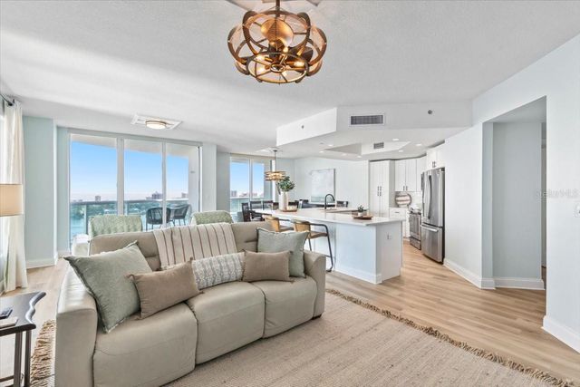 231 RIVERSIDE DRIVE 2002, Holly Hill, FL 32117