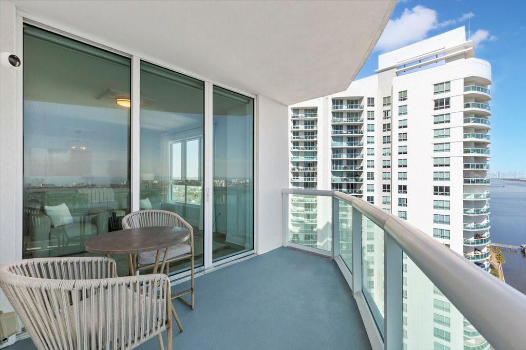 Image 12 of property listing at 231 RIVERSIDE DRIVE 2002, Holly Hill, FL 32117