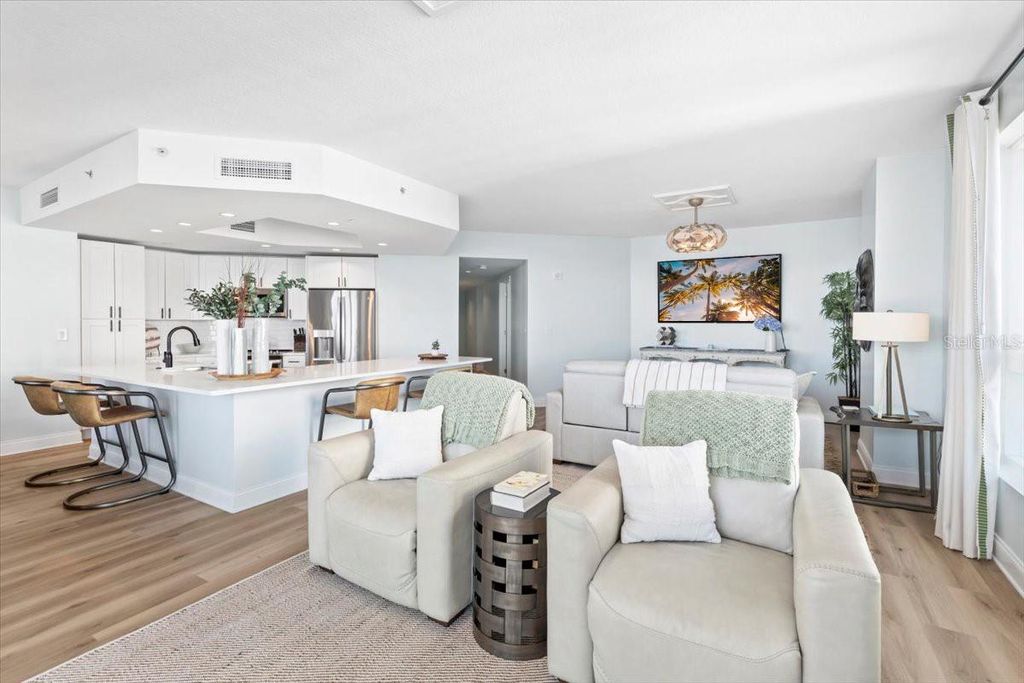 Image 13 of property listing at 231 RIVERSIDE DRIVE 2002, Holly Hill, FL 32117