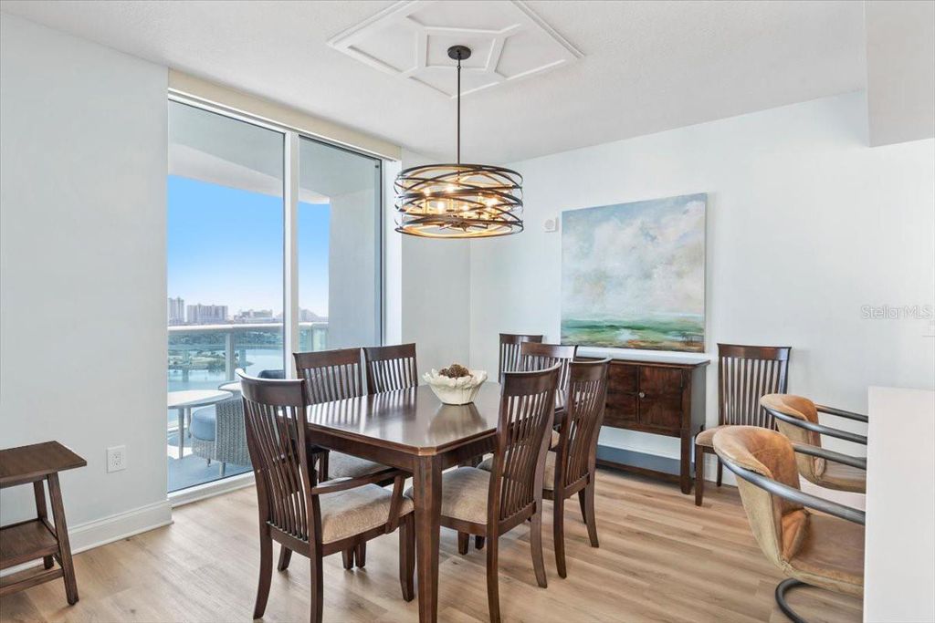 Image 14 of property listing at 231 RIVERSIDE DRIVE 2002, Holly Hill, FL 32117