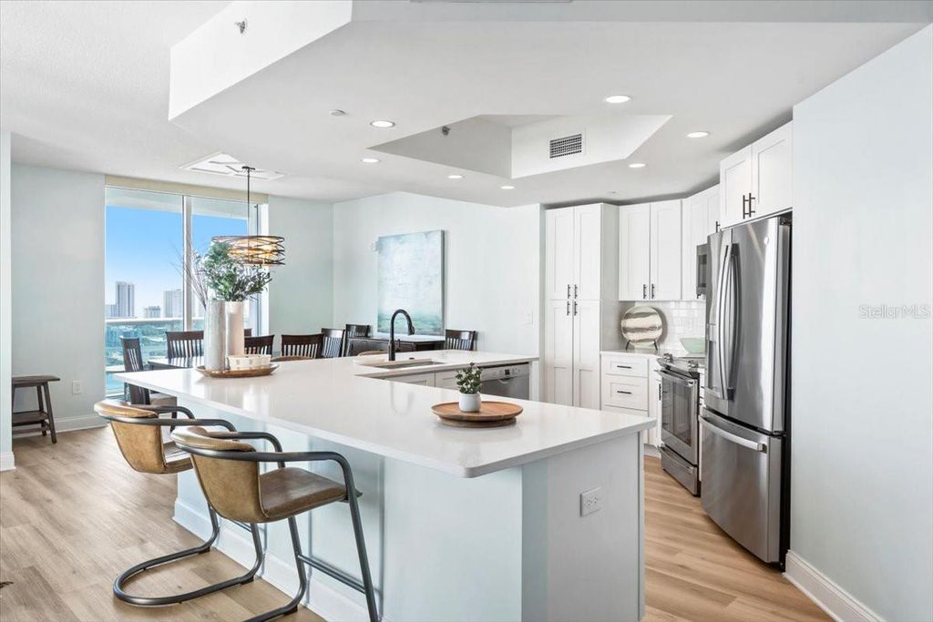 Image 18 of property listing at 231 RIVERSIDE DRIVE 2002, Holly Hill, FL 32117