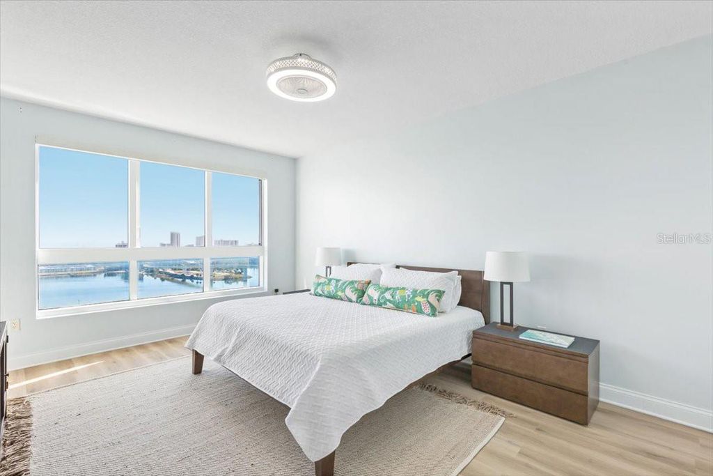 Image 20 of property listing at 231 RIVERSIDE DRIVE 2002, Holly Hill, FL 32117