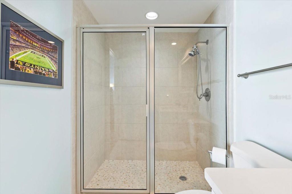 Image 31 of property listing at 231 RIVERSIDE DRIVE 2002, Holly Hill, FL 32117