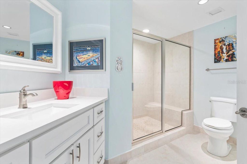 Image 34 of property listing at 231 RIVERSIDE DRIVE 2002, Holly Hill, FL 32117