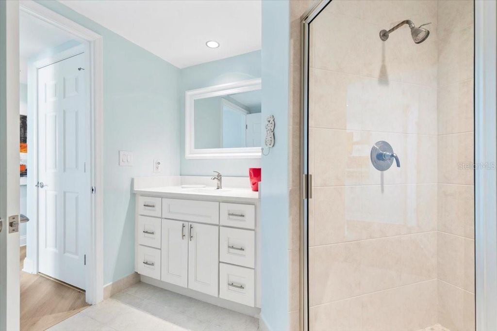 Image 35 of property listing at 231 RIVERSIDE DRIVE 2002, Holly Hill, FL 32117