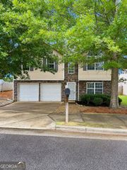 2628 Patriots Road, Riverdale, GA 30296