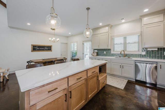 211 HARBOR LANE, Ashville, AL 35953