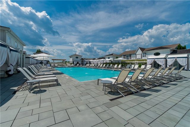 1 Tower Drive 506, Portsmouth, RI 02871