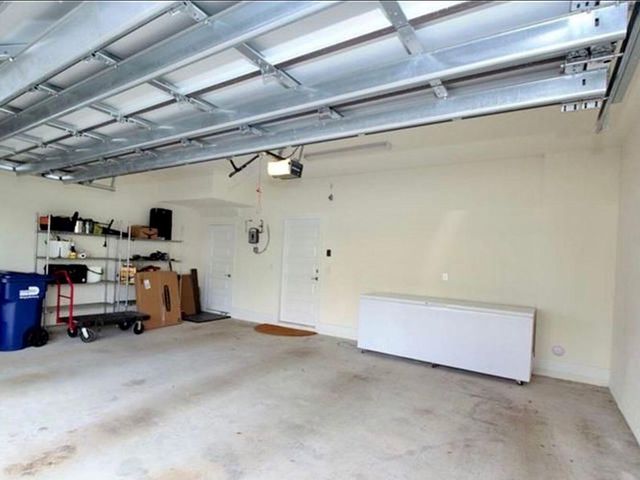 4713 NW 84th Court, Doral, FL 33166